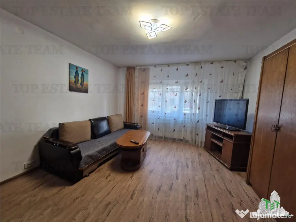 Apartament 2 camere, spatios, zona Primo 