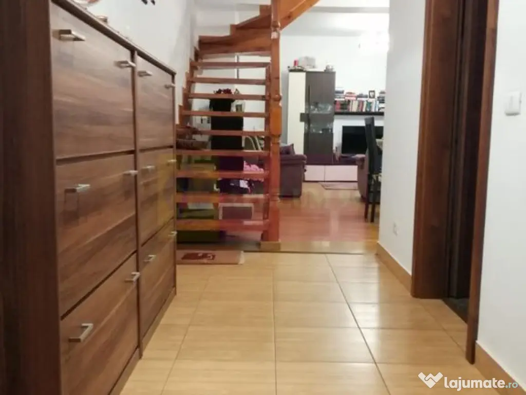 Duplex 3 camere cu scara interioara Bragadiru - Smardan-L... 