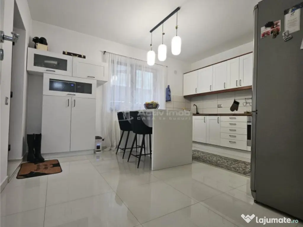 Vila P 1 M 270 mp - Militari Residence / priza EV 