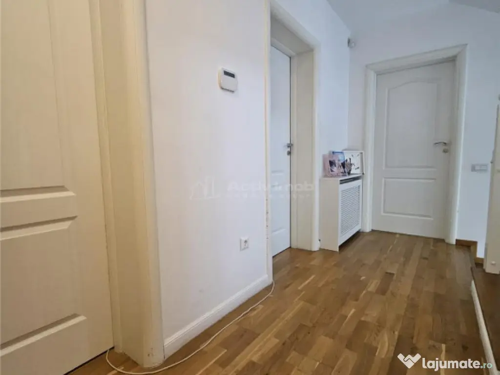 Vila P 1 M 270 mp - Militari Residence / priza EV 