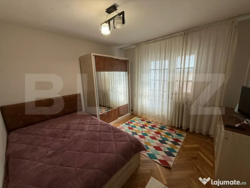 Apartament 3 camere decomandat, 65 mp, zona Guliver 