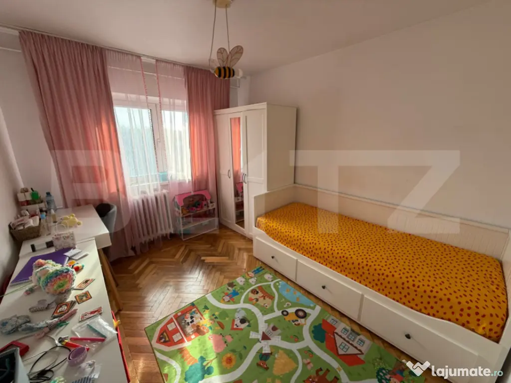 Apartament 3 camere decomandat, 65 mp, zona Guliver 