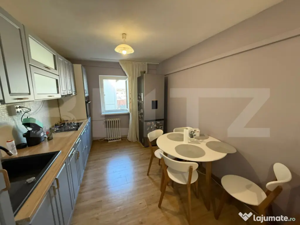 Apartament 3 camere decomandat, 65 mp, zona Guliver 