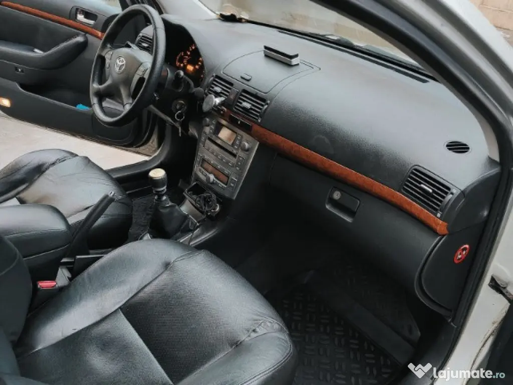 Toyota Avensis 2,2 diesel 150 CP din 2008 