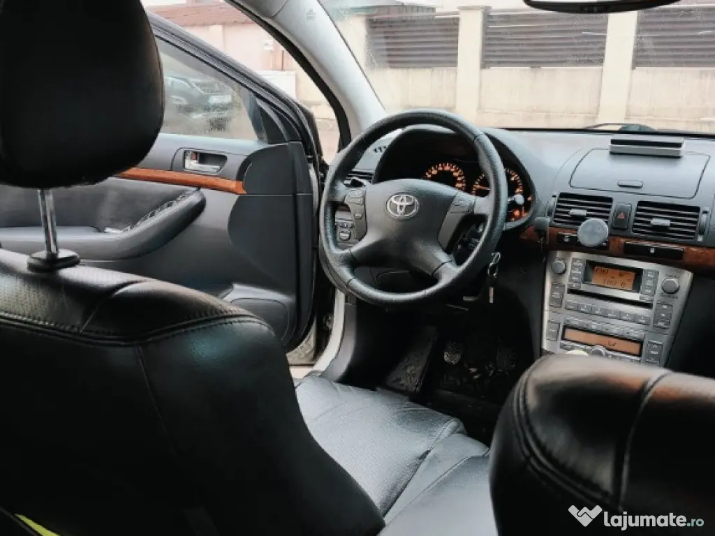 Toyota Avensis 2,2 diesel 150 CP din 2008 