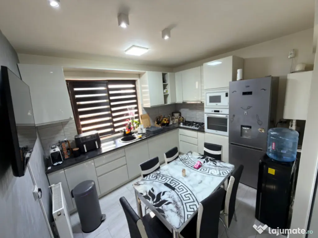 Vila amanajata și mobilată lux, 110 mp construiti Apeductu