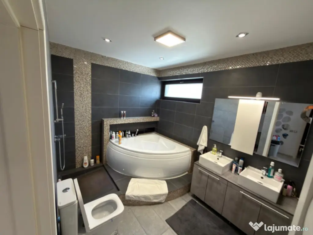 Vila amanajata și mobilată lux, 110 mp construiti Apeductu