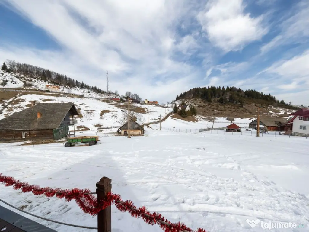 Teren 7,656 mp + Cabane tip A Frame, Fundata 