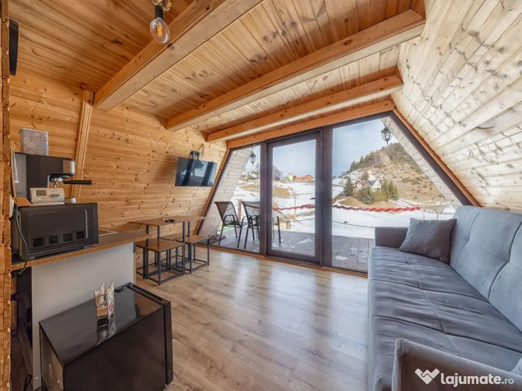 Teren 7,656 mp + Cabane tip A Frame, Fundata 