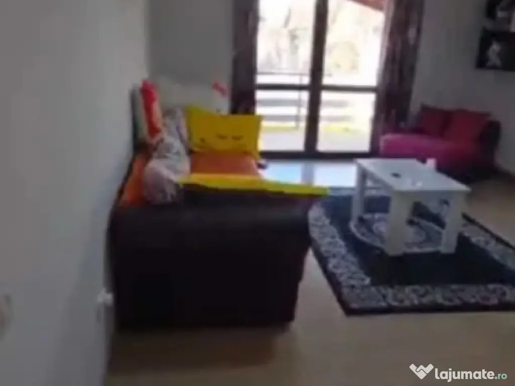 Apartament 2 camere, decomandat - zona Sanpetru 