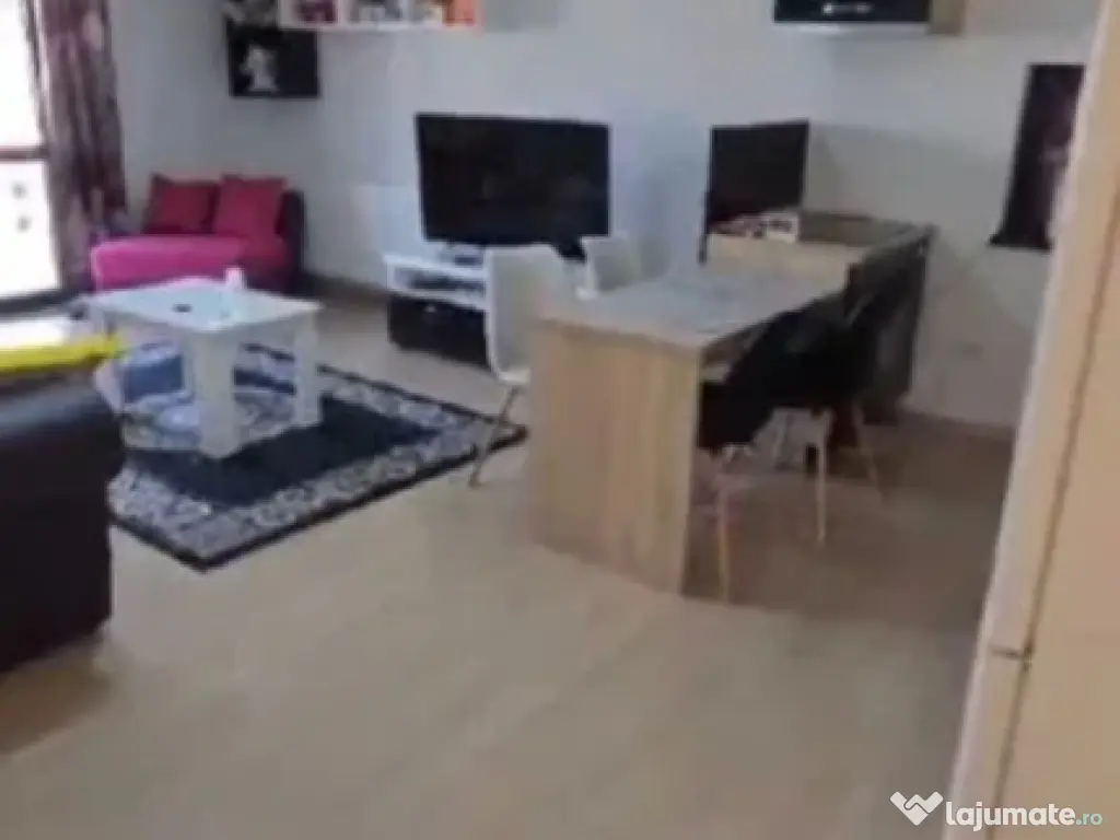 Apartament 2 camere, decomandat - zona Sanpetru 