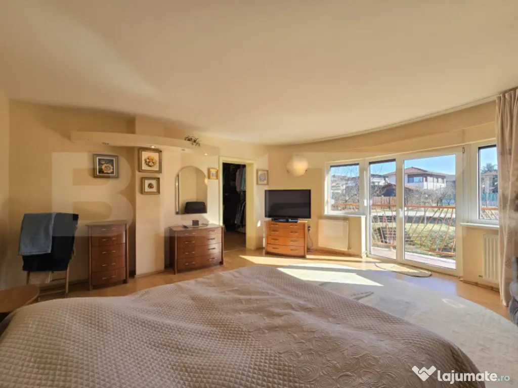 Vila ideala pentru locuința, clinica sau birouri! 