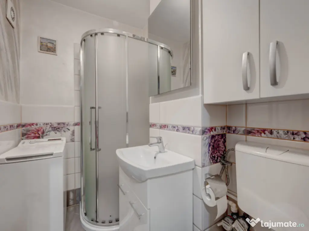 Apartament 2 camere, decomandat, stradal pe Sos. Colentina 