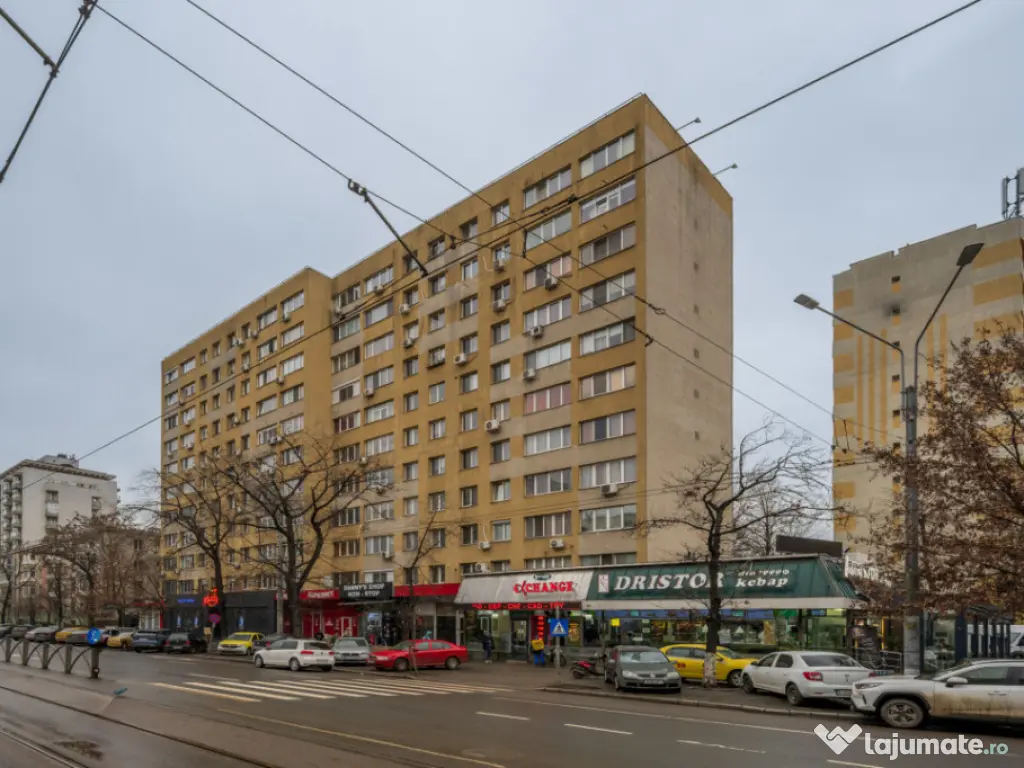 Apartament 2 camere, decomandat, stradal pe Sos. Colentina 