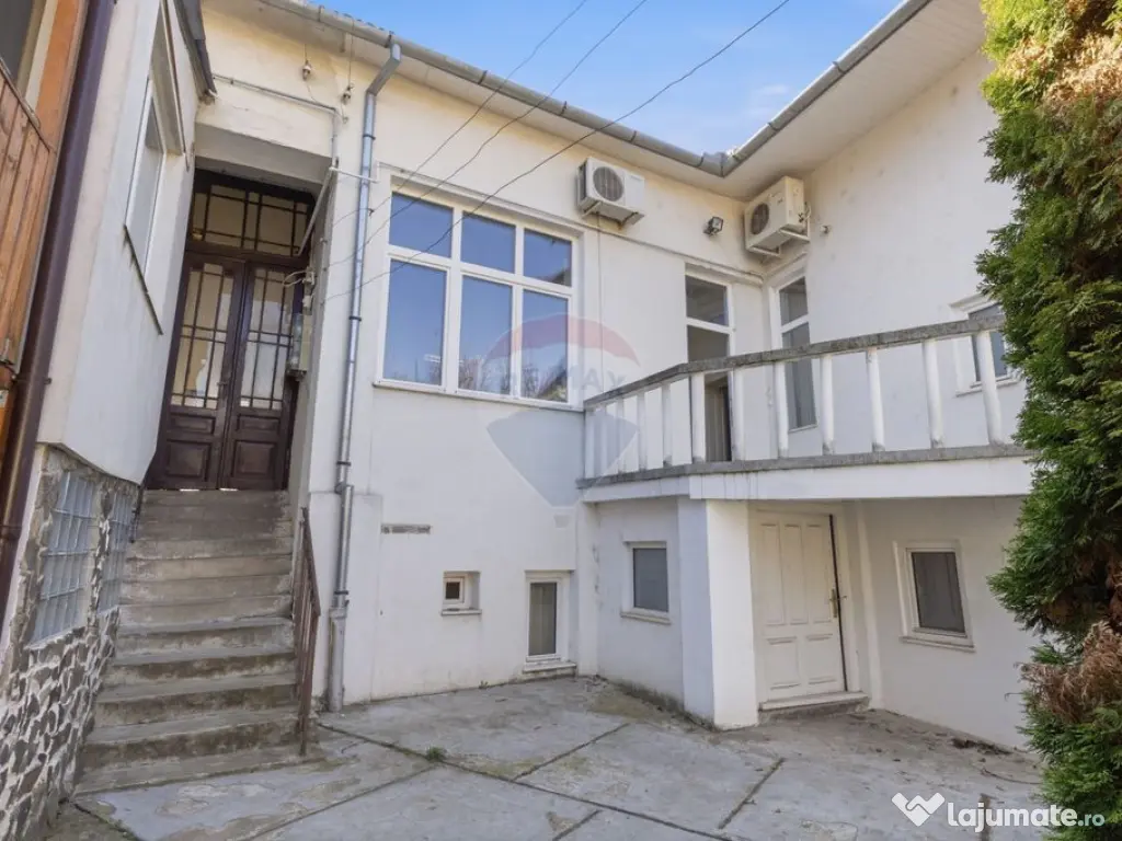 Apartament cu 4 camere 113 mp utili la curte Piata Catedr... 