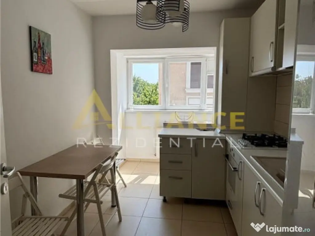 APARTAMENT 3 CAMERE NOVA 