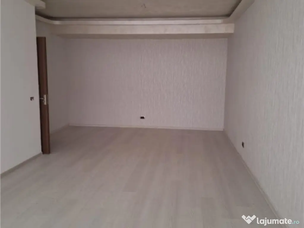 Apartament 2 camere, decomandat, 2 bai,Isaran,Tractorul 