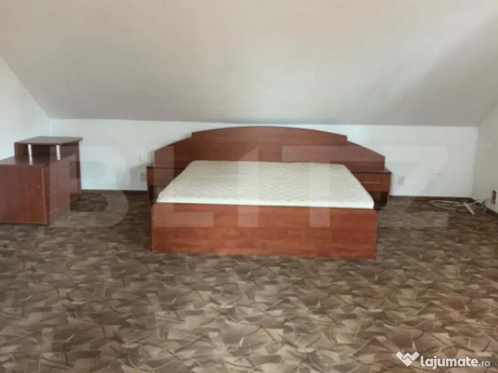 Vilă spațioasă – 236 mp utili | Teren 1000 mp 