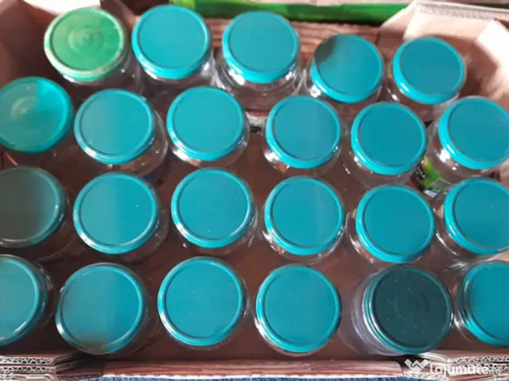 Borcane cu capac metalic diverse marimi 23 bucati 