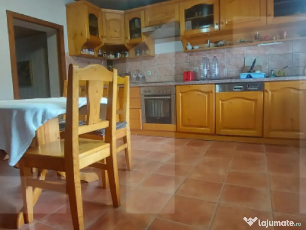 Casă cu Saună Finlandeză + Atelier Auto in Sfantu Gheorgh 