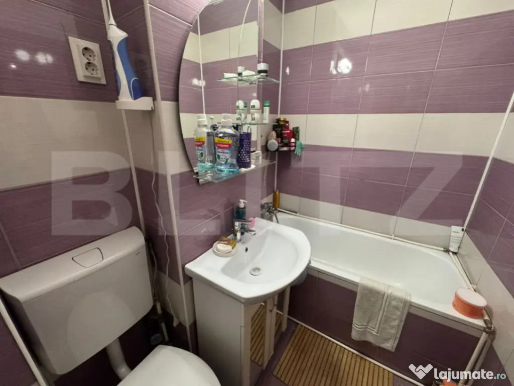 Apartament cu 2 camere decomandat in Simeria 