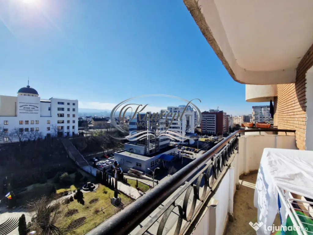 Apartament decomandat, cu parcare, pe Dorobantilor, zona OMV 