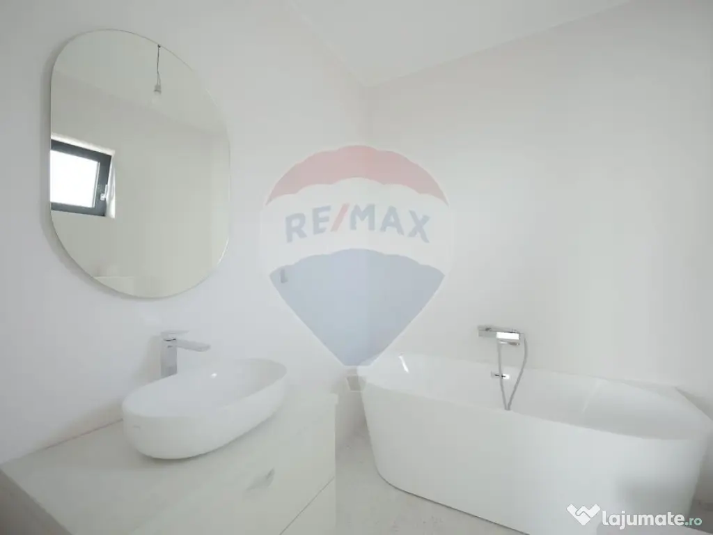 Casă de vânzare cu 3 dormitoare, Livada de Bihor 