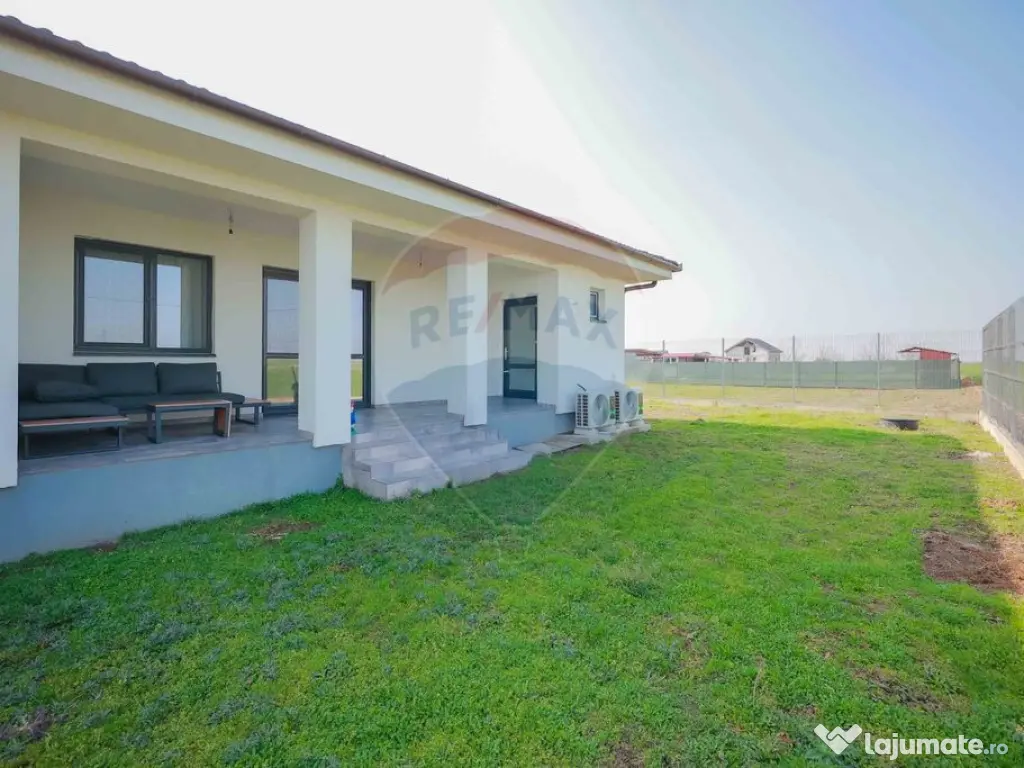 Casă de vânzare cu 3 dormitoare, Livada de Bihor 