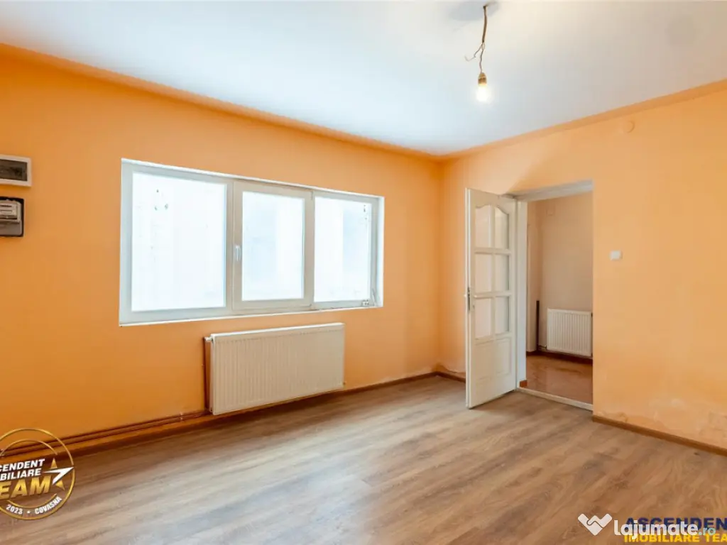 Accesibilitate si farmecul unei case cu garaj, locatie de re 