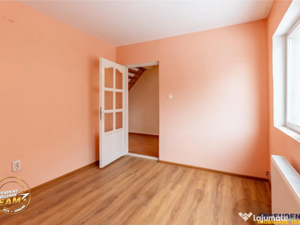 Accesibilitate si farmecul unei case cu garaj, locatie de re 