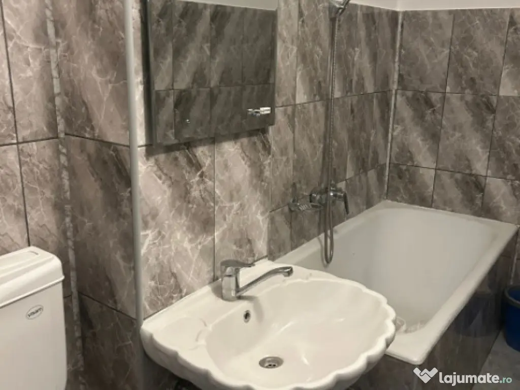 Apartament 2 camere, 45 mp, zona Lidl - Bals 