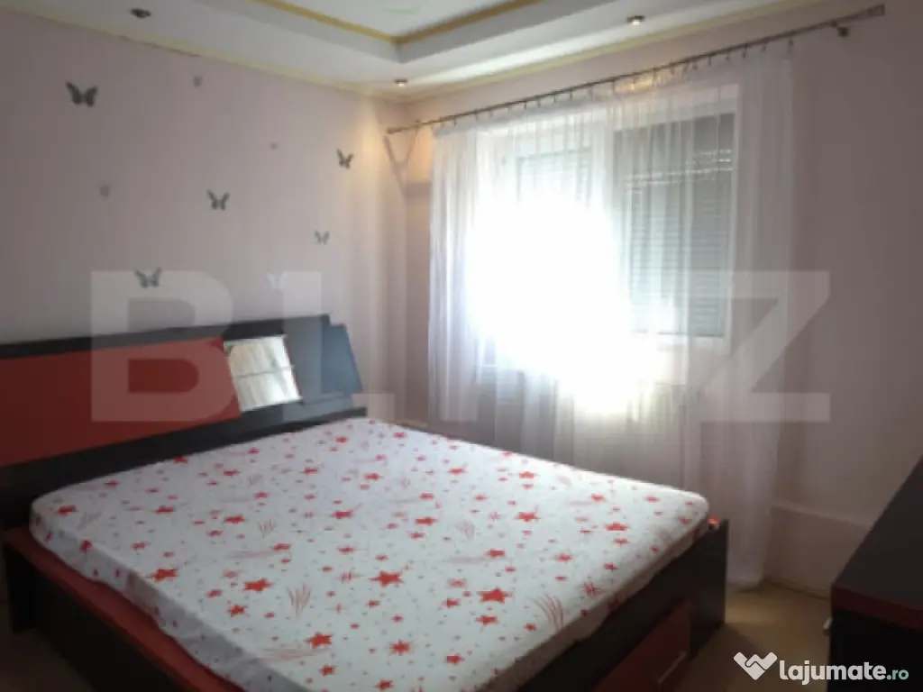 Apartament 3 camere decomandat M12 67 mp centrală proprie 