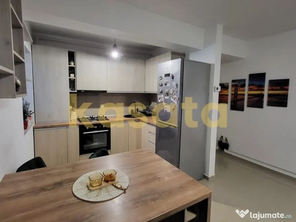 Apartament 2 camere modern, parcare inclusă – Str. Dia... 