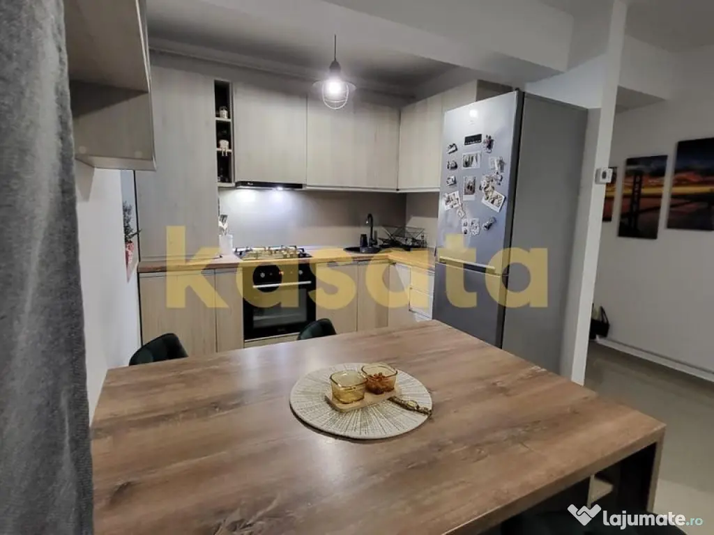 Apartament 2 camere modern, parcare inclusă – Str. Dia... 