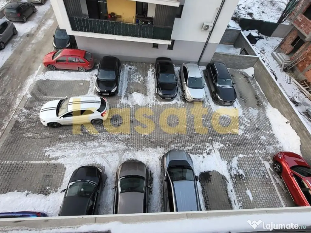 Apartament 2 camere modern, parcare inclusă – Str. Dia... 