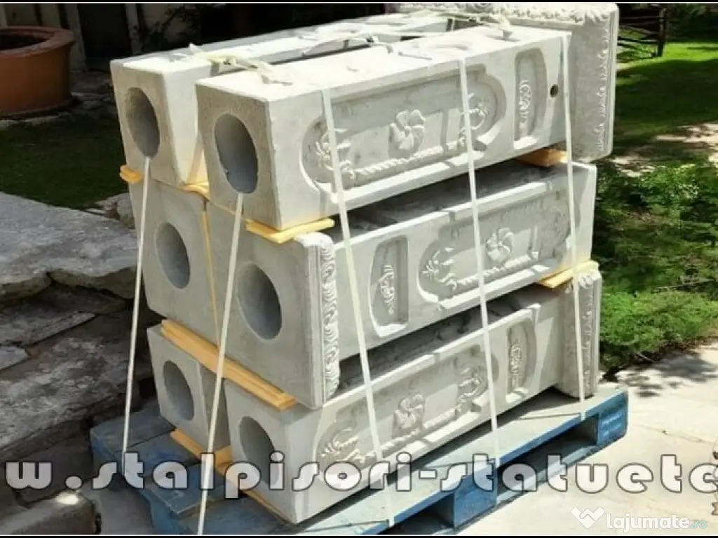 Stâlp susținere garduri, din beton, model S11. 