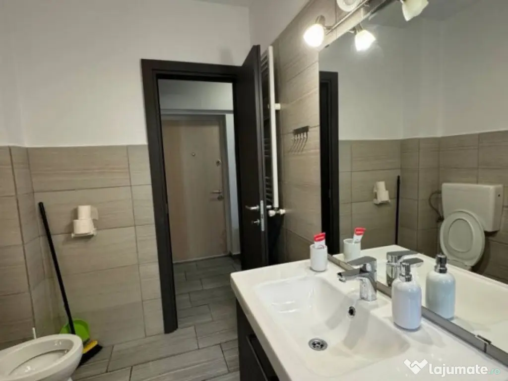 Piata sudului bloc nou etaj 4 