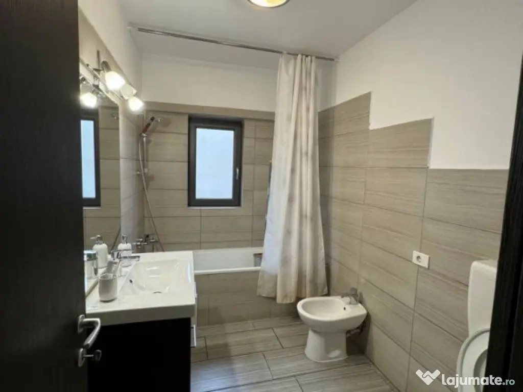 Piata sudului bloc nou etaj 4 