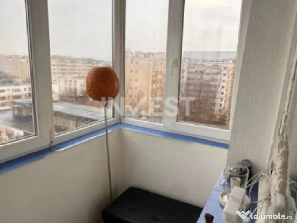 Garsoniera-Podu ros-Liceul Racovita-etaj intermediar 