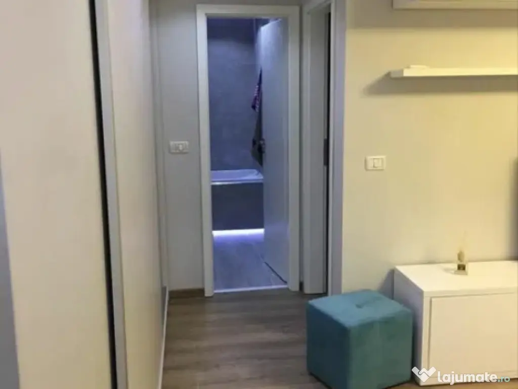 Apartament Cu 2 Camere Semidecomandate Etaj 3 - Zona Zamca 
