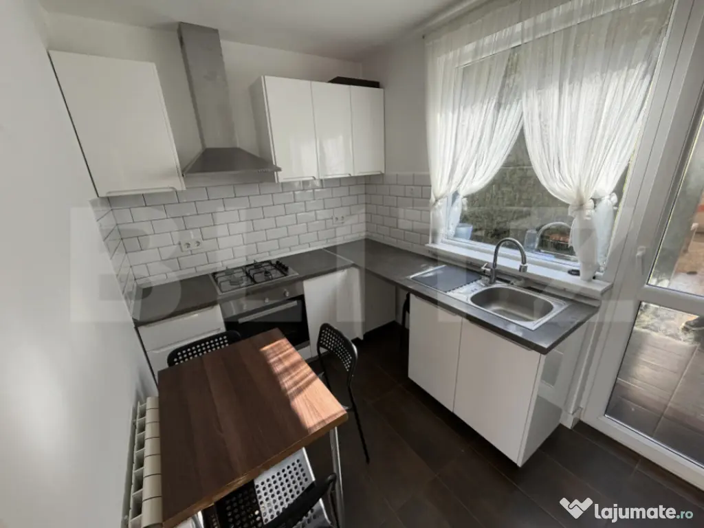 Casă modernă 5 camere, curte comuna, zonă liniștită – 