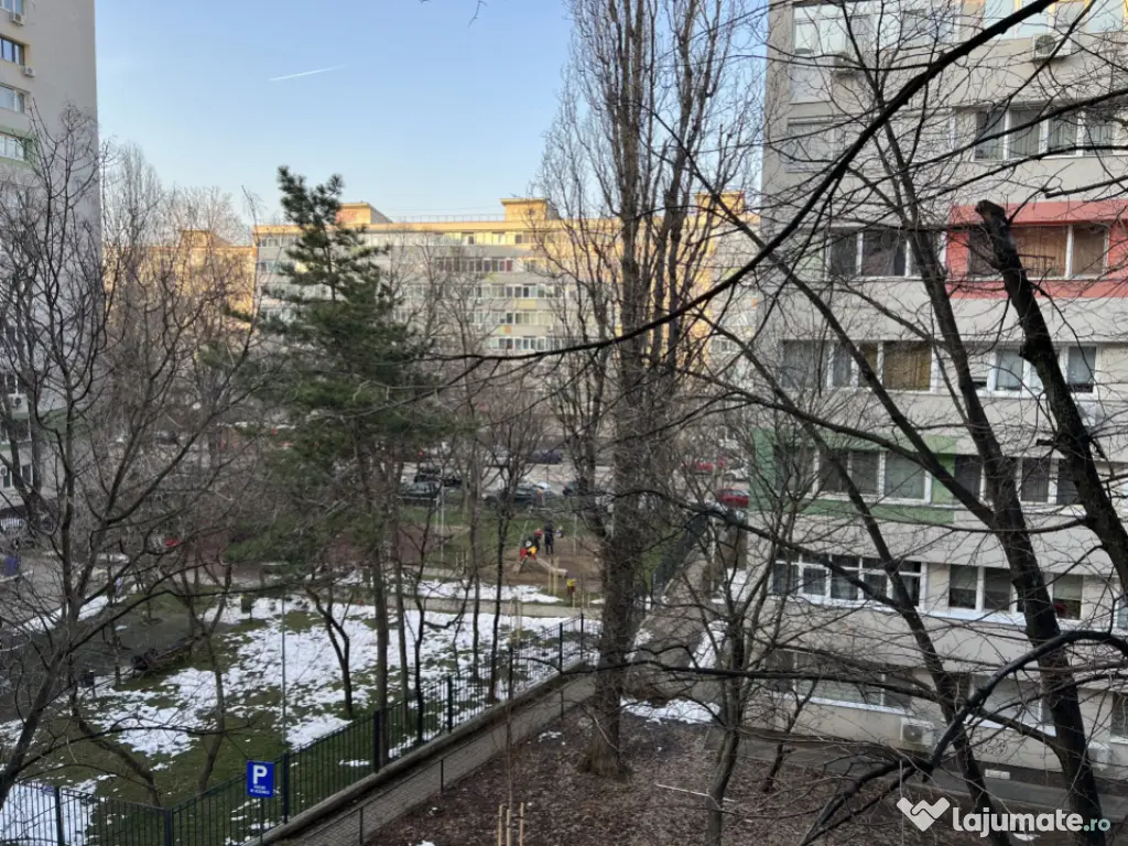 Apartament 2 camere Mihalache. Metrou.