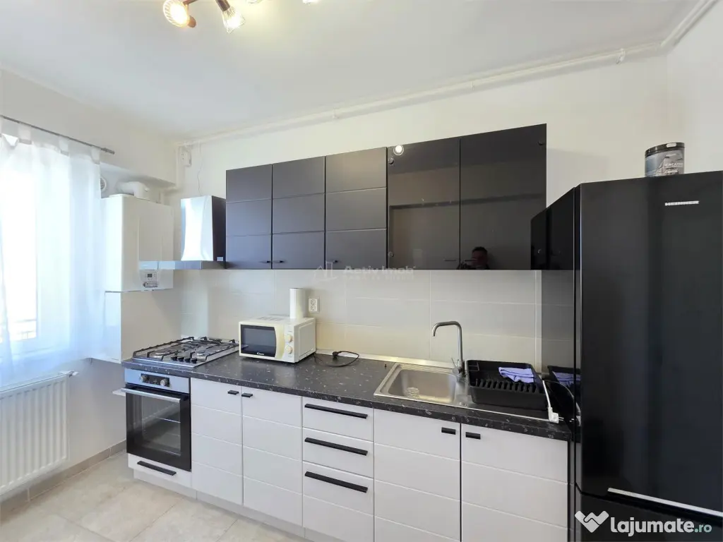 2 camere cu loc de parcare Metalurgiei 