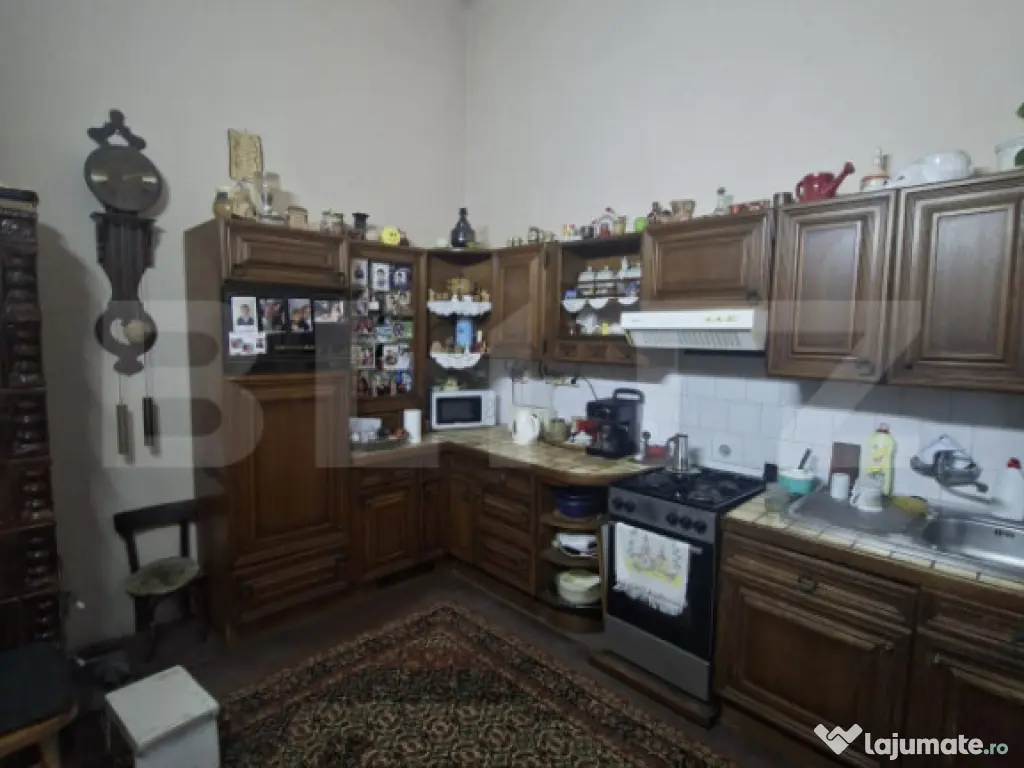 Apartament in cladire istorica, ultracentral, 4 camere 