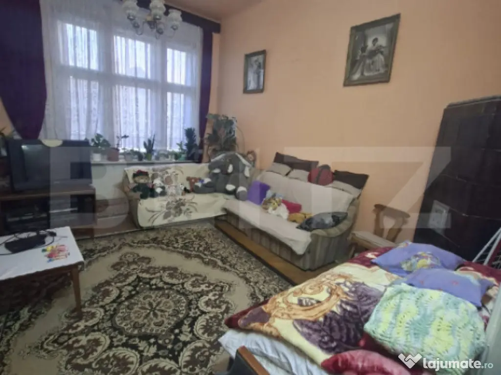 Apartament in cladire istorica, ultracentral, 4 camere 