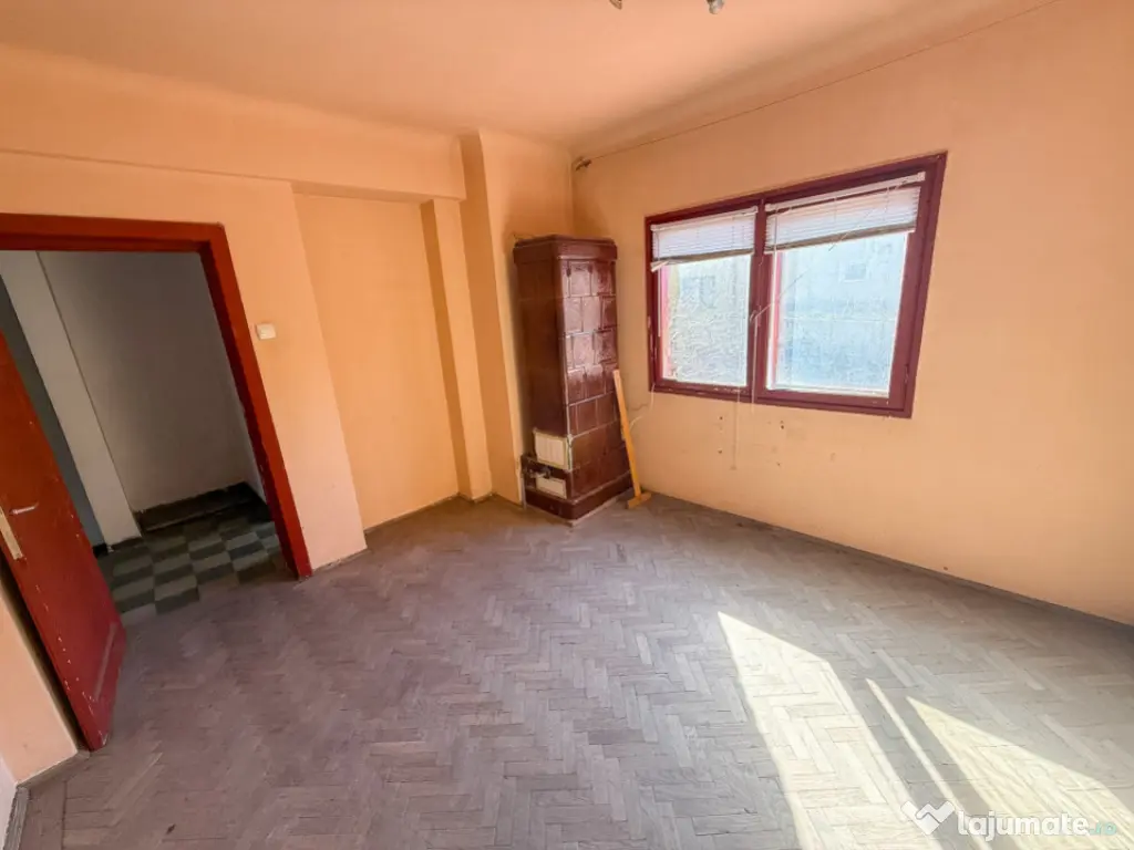 Casa cocheta, Vatra Luminoasa, AC mansardare+recompartimenta 