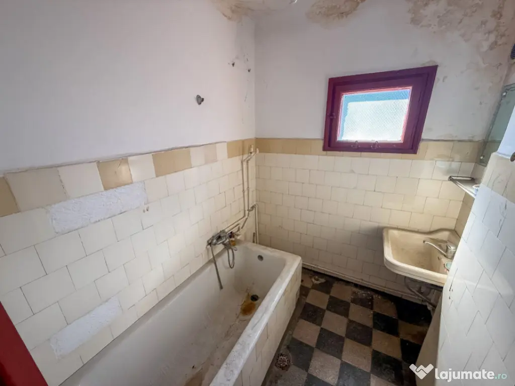 Casa cocheta, Vatra Luminoasa, AC mansardare+recompartimenta 