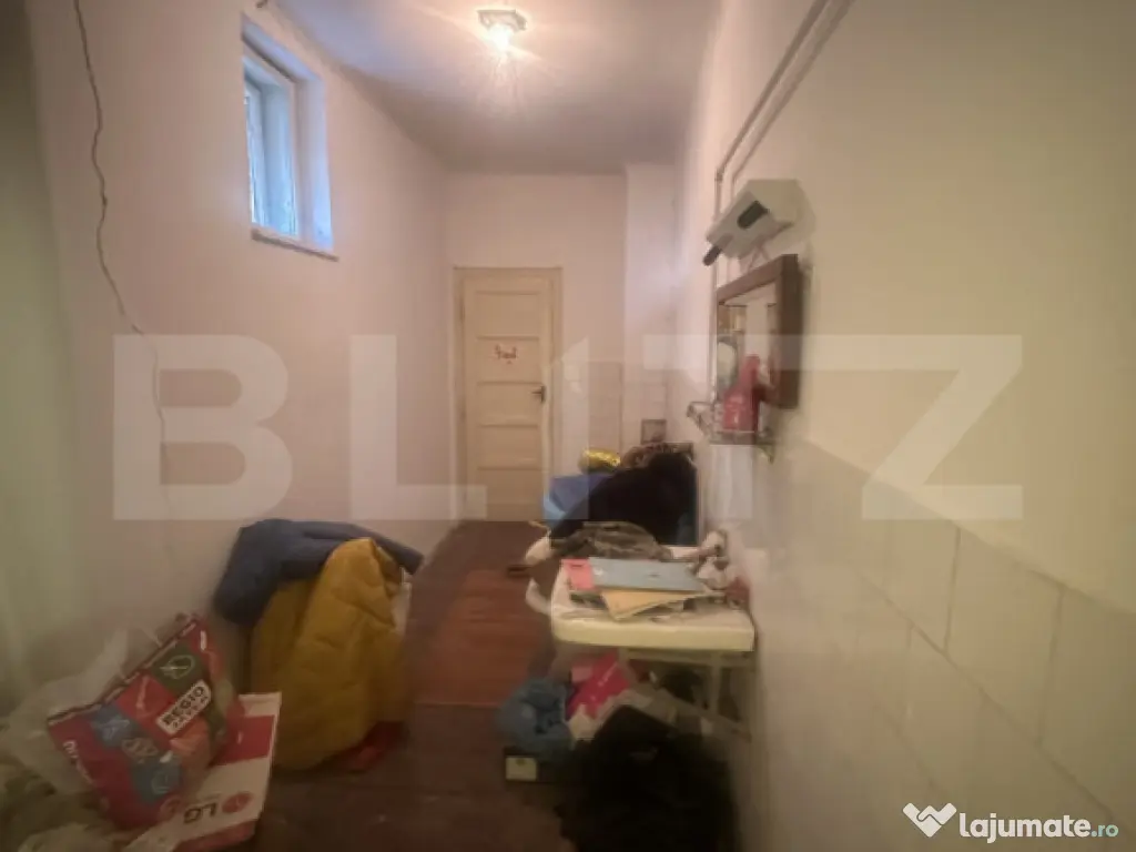 Casa de locuit, 252 mp cu 842 mp teren, Zona Titulescu 