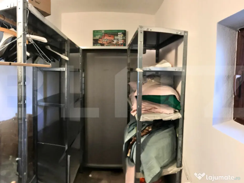 Casă Spațioasă cu 1.250 mp Teren, Mobilată și Utilată 