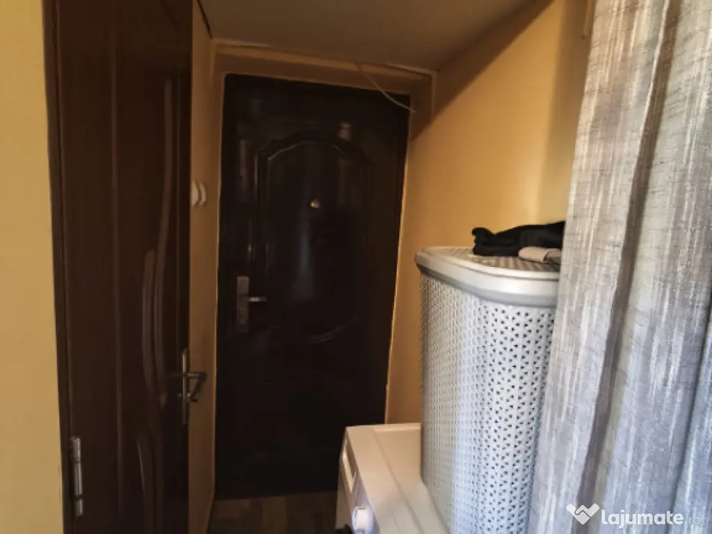 Garsoniera, 13mp, zona Hurmuzachi, Radauti 